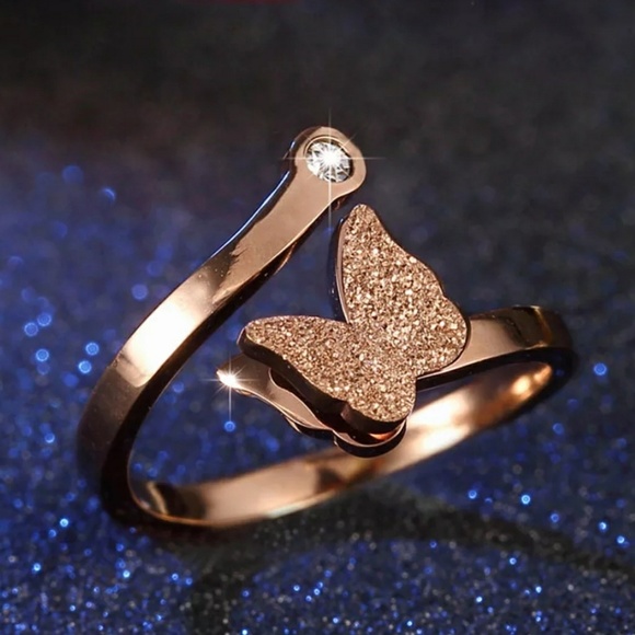 Rose gold butterfly ring. - Picture 2 of 7